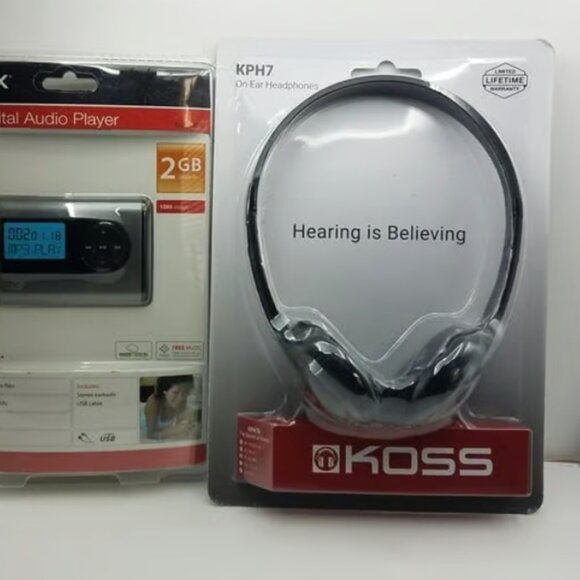 GPX MW240 2GB USB MP3 Digital Music Player w/1.1" LCD - Picture 1 of 10